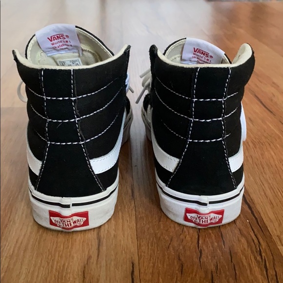 Vans - Picture 4 of 6